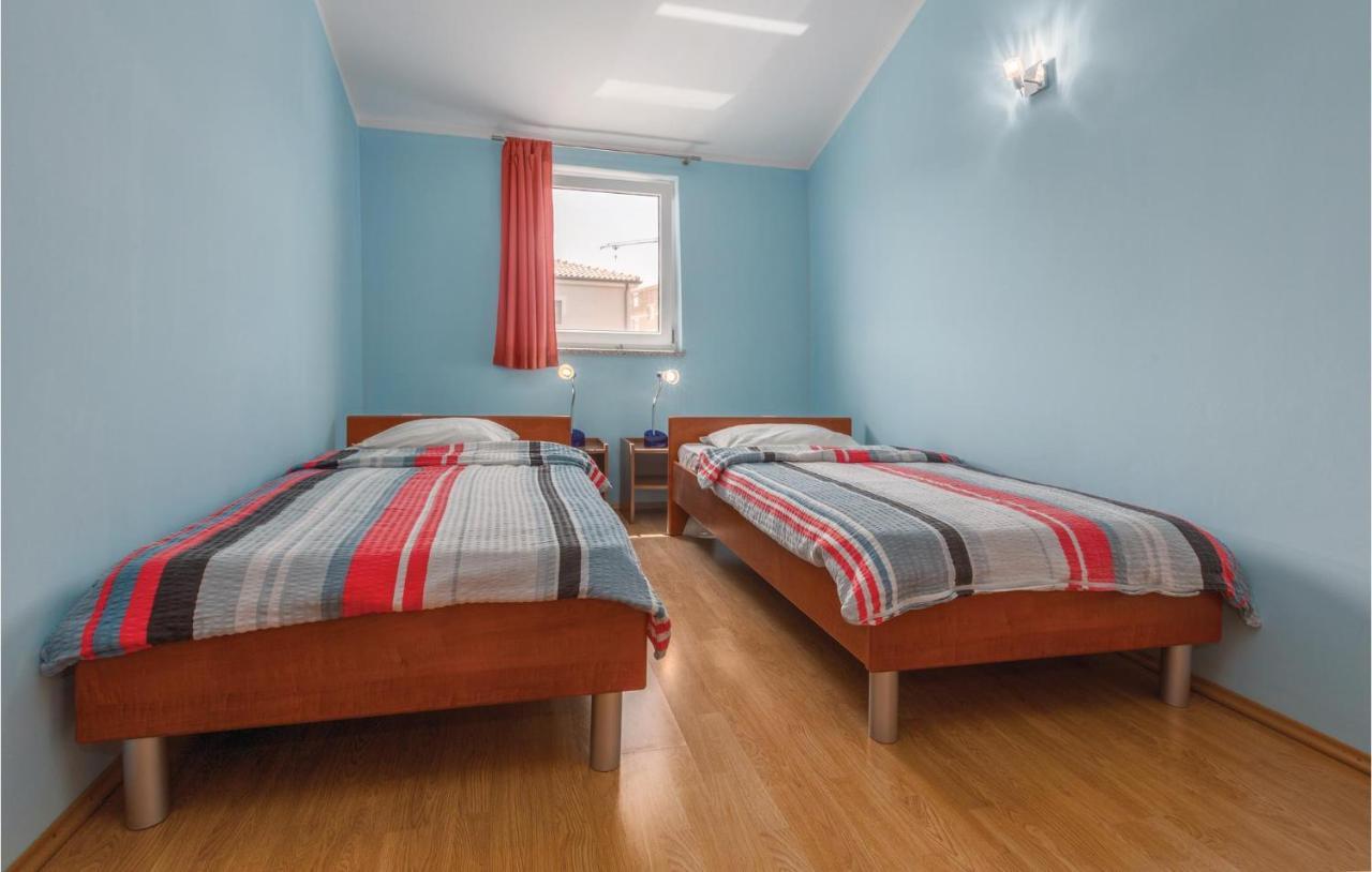 Nice Apartment In Kastel With Kitchen Екстериор снимка